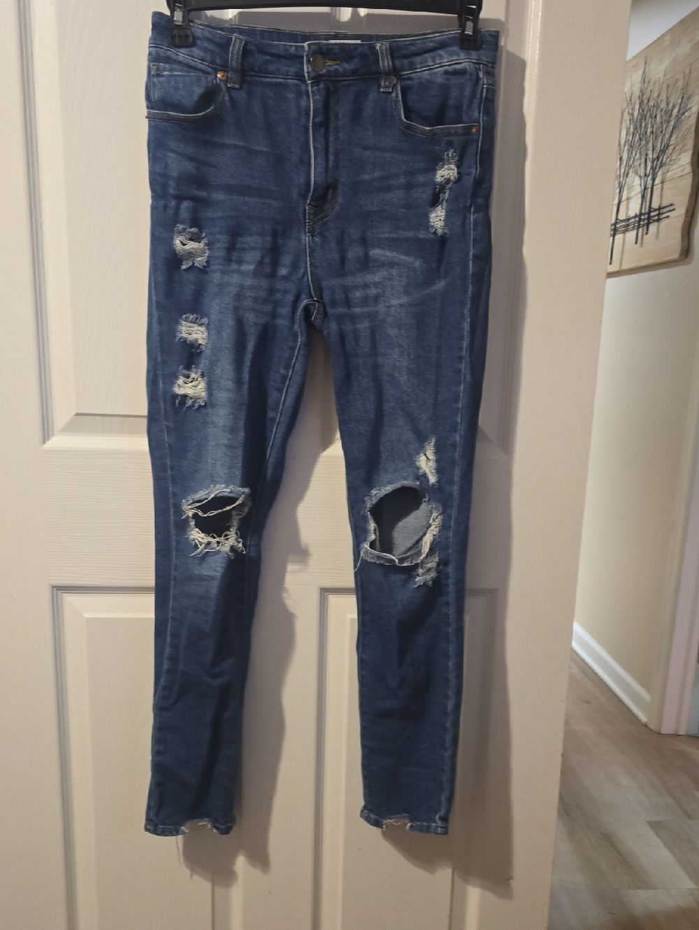 white birch Distressed Dark Blue Skinny Jeans